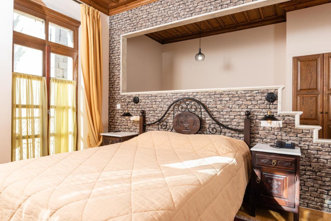 Kaza Guesthouse ดีมิตซานา ภายนอก รูปภาพ