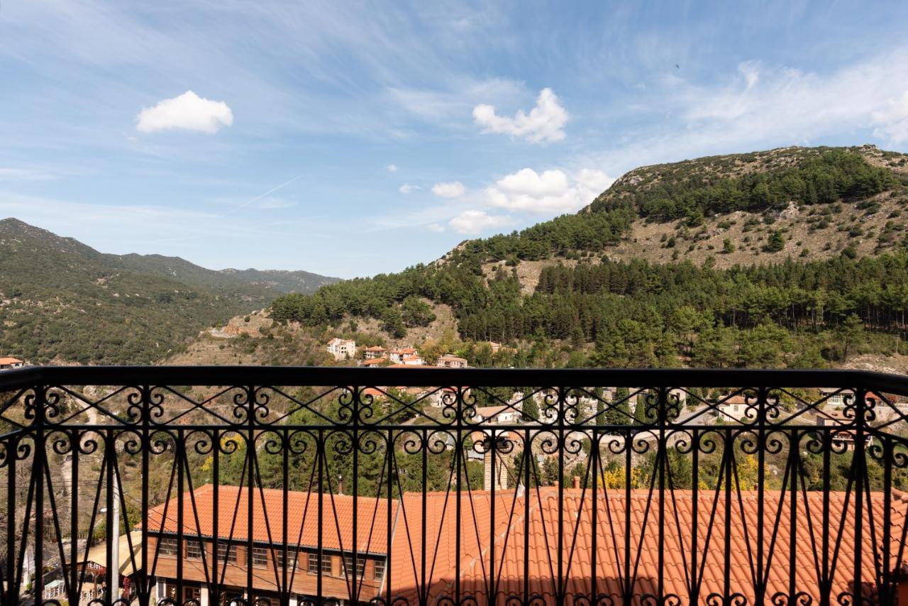 Kaza Guesthouse ดีมิตซานา ภายนอก รูปภาพ
