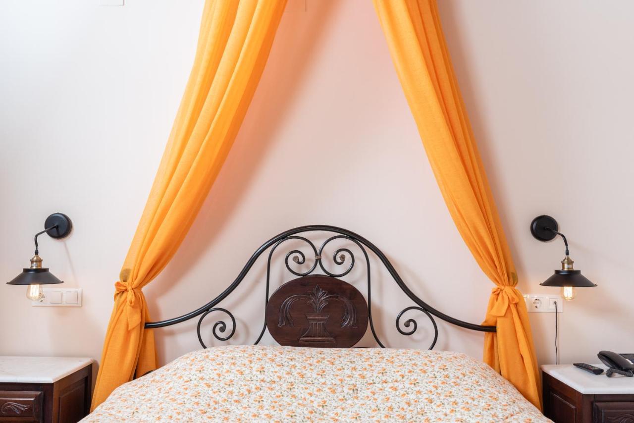 Kaza Guesthouse ดีมิตซานา ภายนอก รูปภาพ