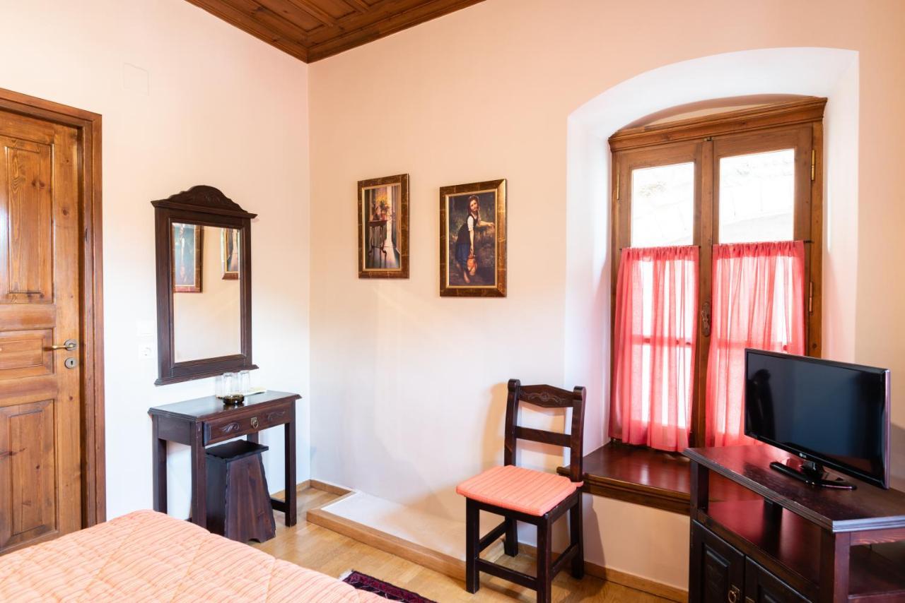 Kaza Guesthouse ดีมิตซานา ภายนอก รูปภาพ