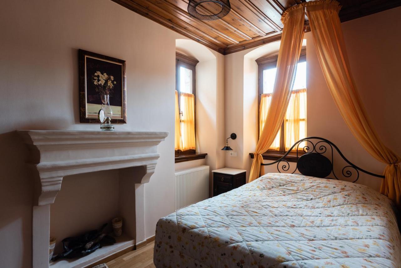 Kaza Guesthouse ดีมิตซานา ภายนอก รูปภาพ
