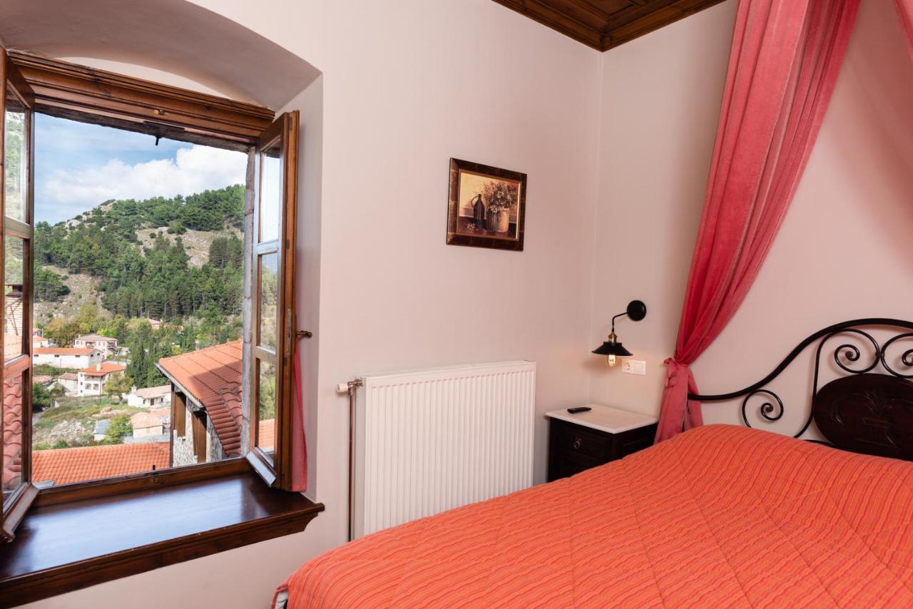 Kaza Guesthouse ดีมิตซานา ภายนอก รูปภาพ